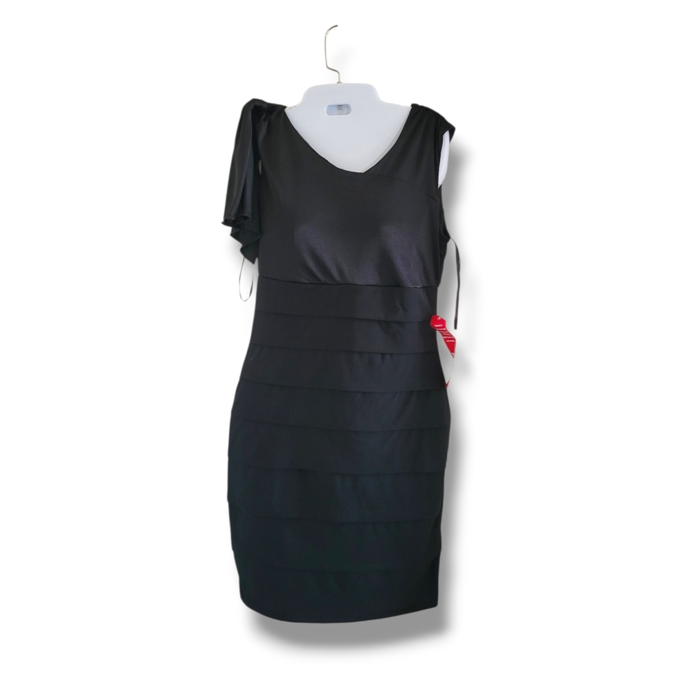 En Focus Studio | NWT Elegant Asymmetric Black Tiered Sleeveless Dress (SIZE 8)